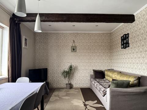 будинок за адресою Вішнева