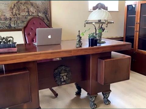 будинок за адресою Квітнева вул.