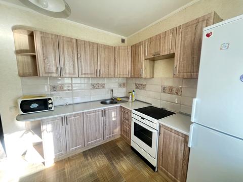 квартира за адресою Академіка Вернадського бульв., 24