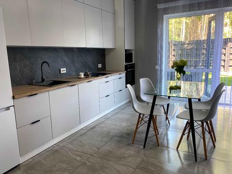 будинок за адресою Радистів вул.