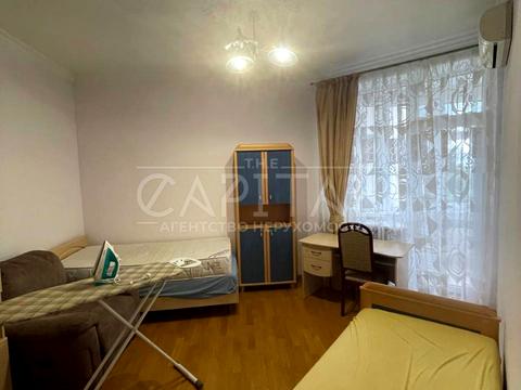 квартира за адресою Старонаводницька вул., 13