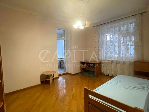 квартира за адресою Старонаводницька вул., 13