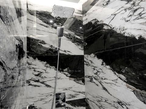 квартира за адресою Ревуцького вул., 40-Г