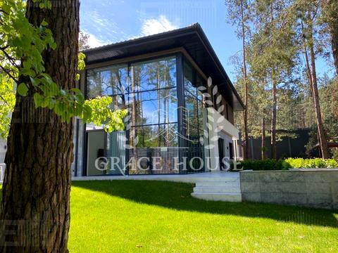 дом по адресу Плютовская ул.