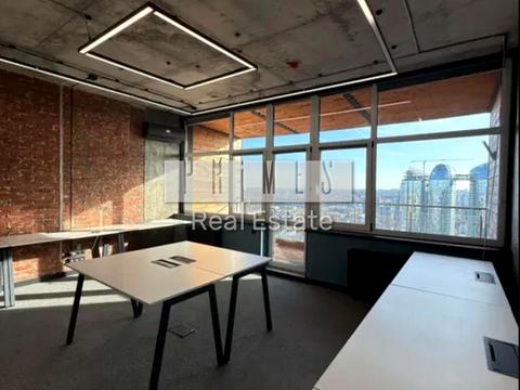 комерційна за адресою Євгена Коновальця вул. (Щорса), 44-А