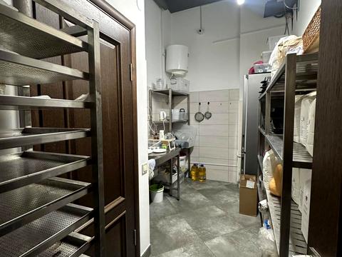 комерційна за адресою Василя Стуса вул. (Островського), 14