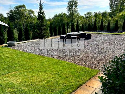 будинок за адресою Жовтнева вул.