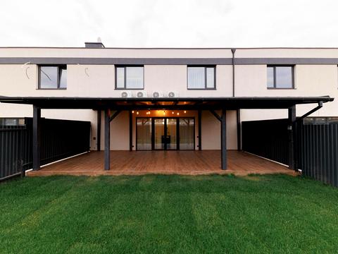 будинок за адресою Сонячна вул.