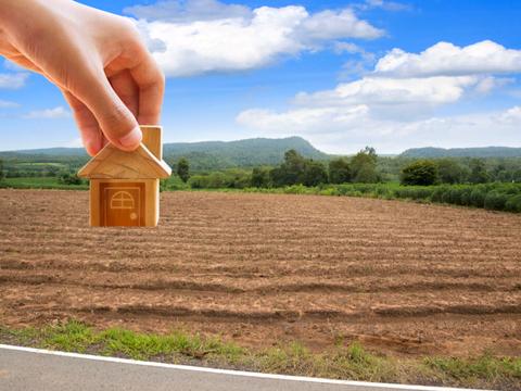 участок по адресу 53-я Садовая ул.