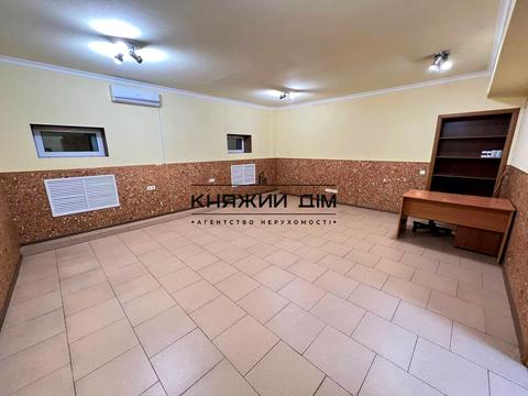 коммерческая по адресу Николая Михновского бульв. (Дружбы народов), 26/1