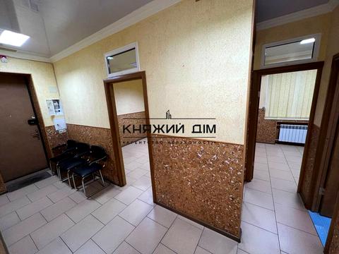 коммерческая по адресу Николая Михновского бульв. (Дружбы народов), 26/1