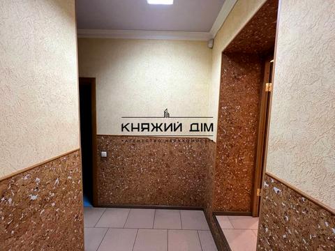 коммерческая по адресу Николая Михновского бульв. (Дружбы народов), 26/1