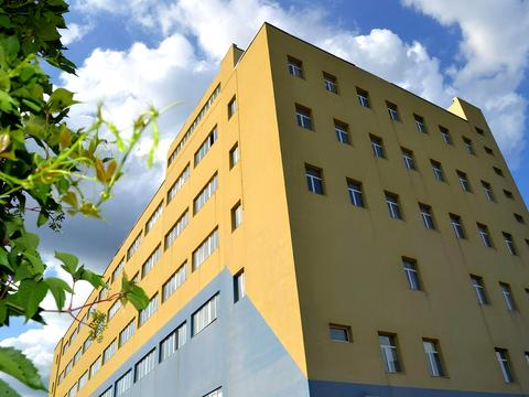 комерційна за адресою Віскозна вул., 17а