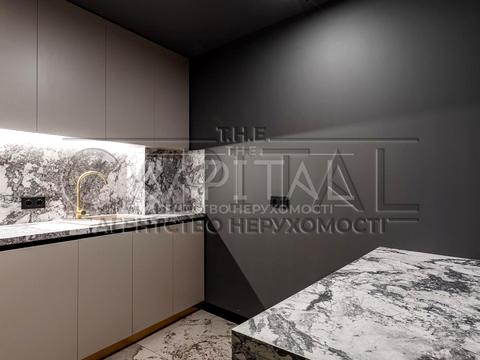 комерційна за адресою Лютеранська вул., 14в