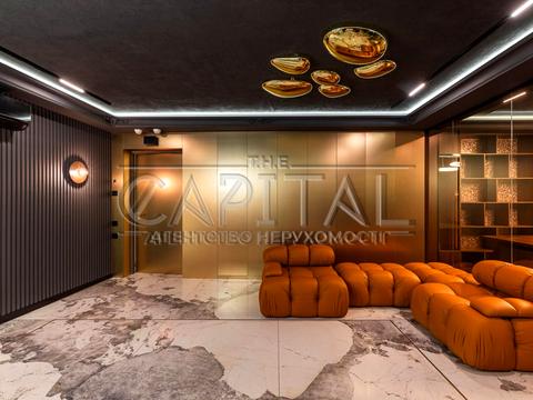 комерційна за адресою Лютеранська вул., 14в