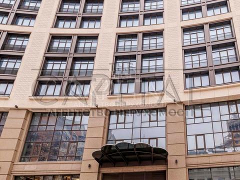 комерційна за адресою Лютеранська вул., 14в