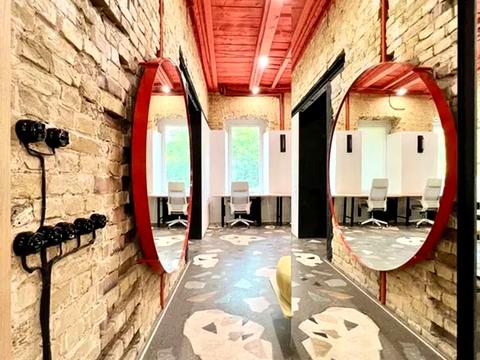 коммерческая по адресу Богдана Хмельницкого ул., 23-Б