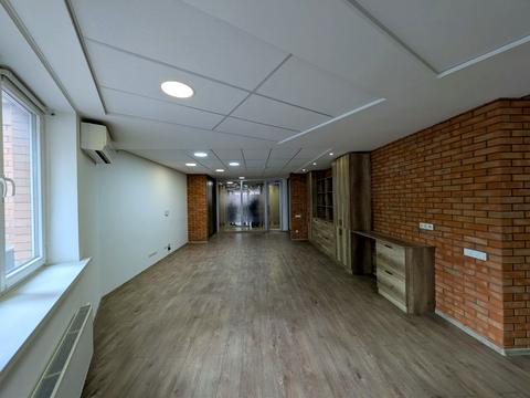 комерційна за адресою Київ, Ділова вул. (Димитрова), 2-Б