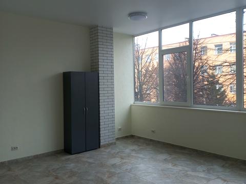 комерційна за адресою Проскурівська вул., 74А