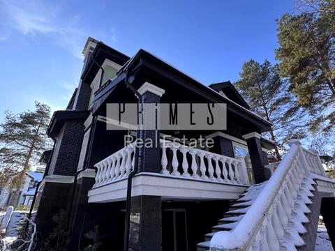 будинок за адресою Набережна вул.