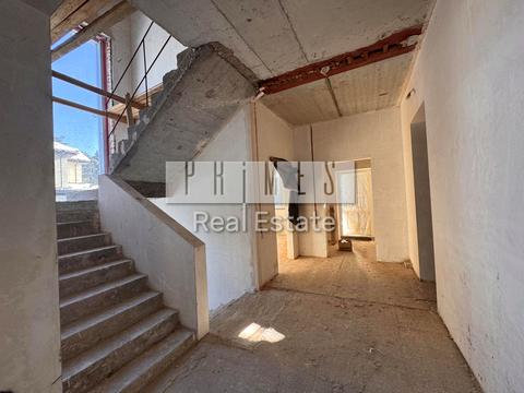 будинок за адресою Набережна вул.