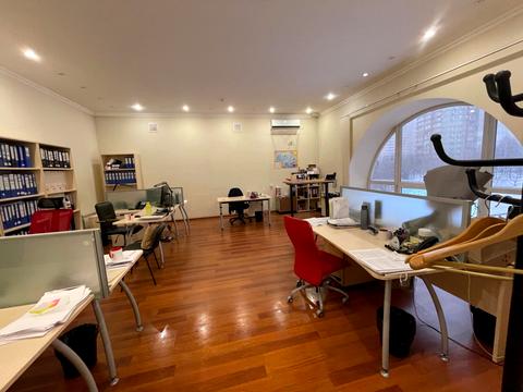 коммерческая по адресу Добровольчих Батальйонів ул. (Панфіловців), 1