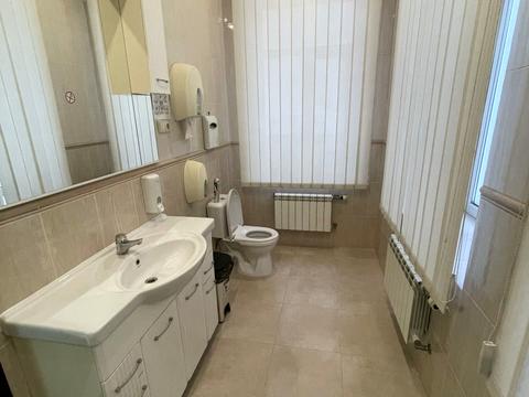 коммерческая по адресу Добровольчих Батальйонів ул. (Панфіловців), 1