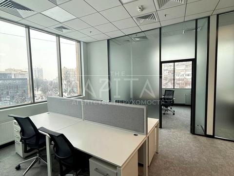 комерційна за адресою Князів Острозьких вул. (Московська), 32