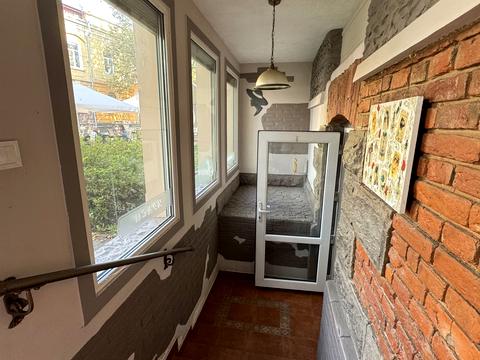 комерційна за адресою Михайла Грушевського вул., 37