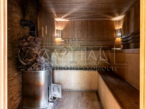 будинок за адресою вул. Травнева