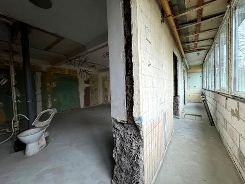 комерційна за адресою Павла Тичини просп., 9