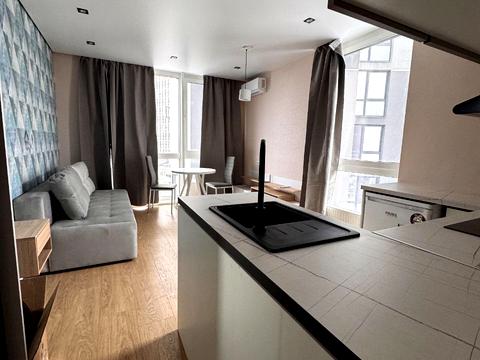 квартира за адресою Зарічна вул., 6