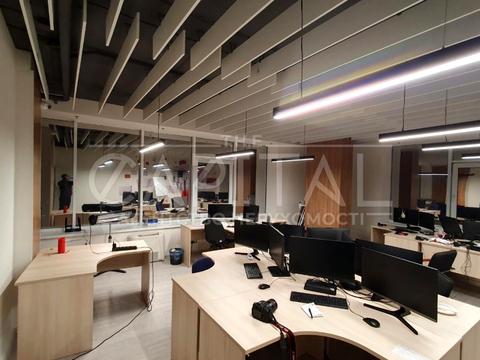 комерційна за адресою Антоновича вул. (Горького), 172