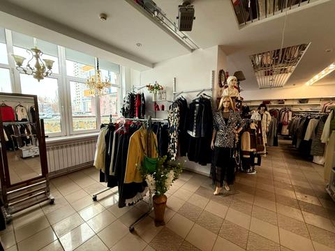 комерційна за адресою Павла Тичини просп., 16/2