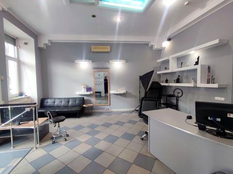 коммерческая по адресу Стрыйская ул., 18