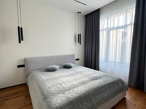 будинок за адресою Богатирська вул.