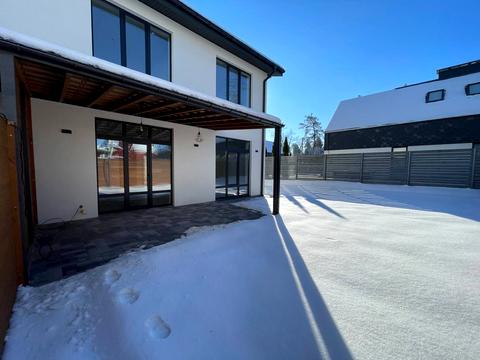 дом по адресу Патріотів ул.