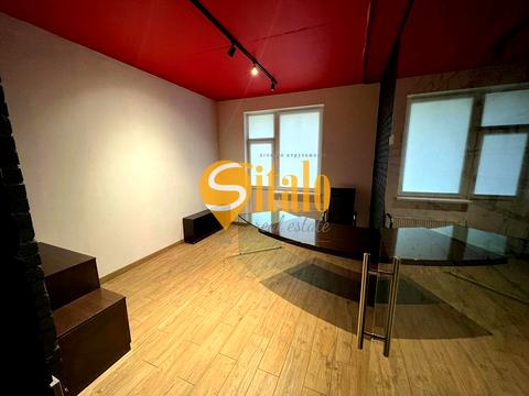 комерційна за адресою Василя Тютюнника вул. (Анрі Барбюса), 37/1