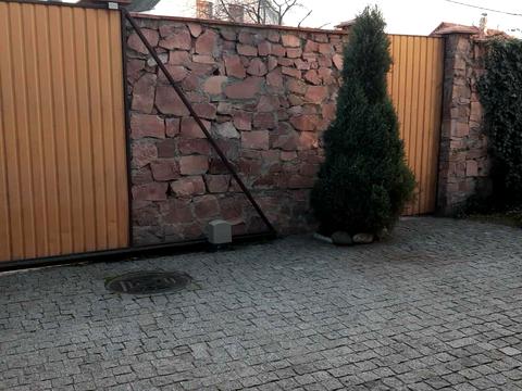 дом по адресу Озерна