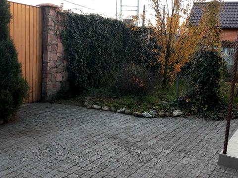 дом по адресу Озерна