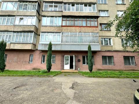 комерційна за адресою Чернівці, Українських Добровольців вул., 32