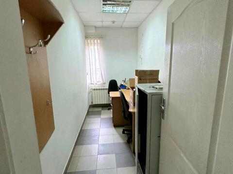 комерційна за адресою Українських Добровольців вул., 32