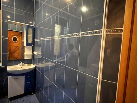 комерційна за адресою Прорізна вул., 10