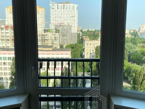 квартира за адресою Київ, В'ячеслава Чорновола вул., 27