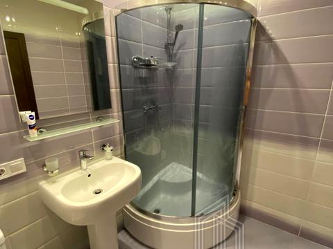 квартира за адресою Київ, В'ячеслава Чорновола вул., 27