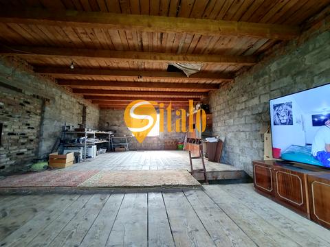 будинок за адресою Центральна вул.