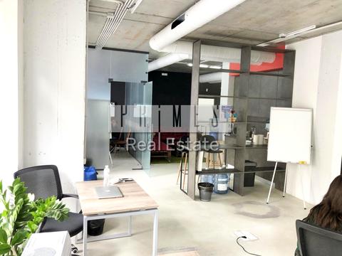 комерційна за адресою Воздвиженська вул., 51-а