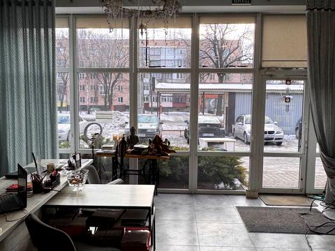 коммерческая по адресу Романа Шухевича ул. (Курчатова), 1-Д