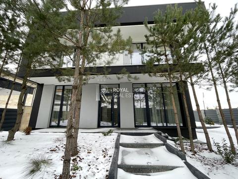 будинок за адресою Квітнева вул.