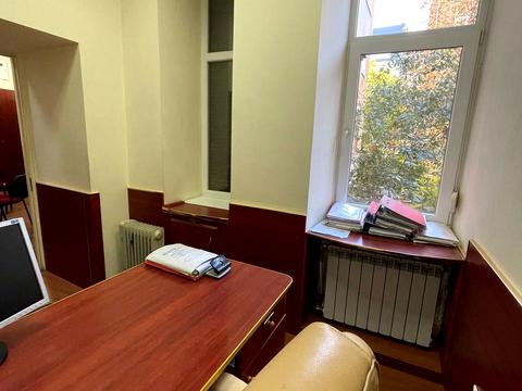 комерційна за адресою Гетьмана Петра Дорошенка вул. (Жовтнева), 30